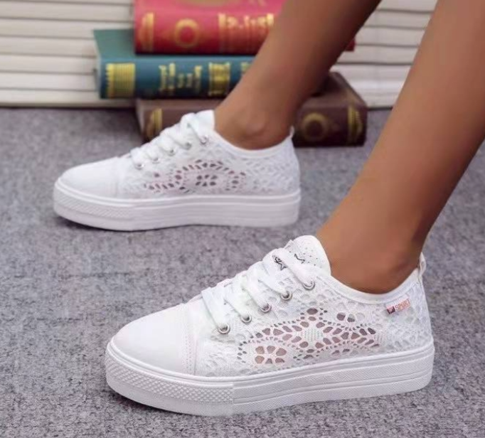 Elevated Casual Canvas Shoes with Breathable Mesh