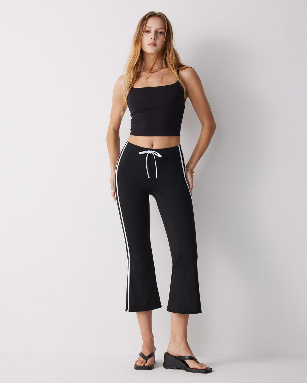 MOOSLOVER Women Flare Capri Yoga Pants High Waisted Side Stripe Drawstring Bootcut Flared Cropped Leggings(L, Black)